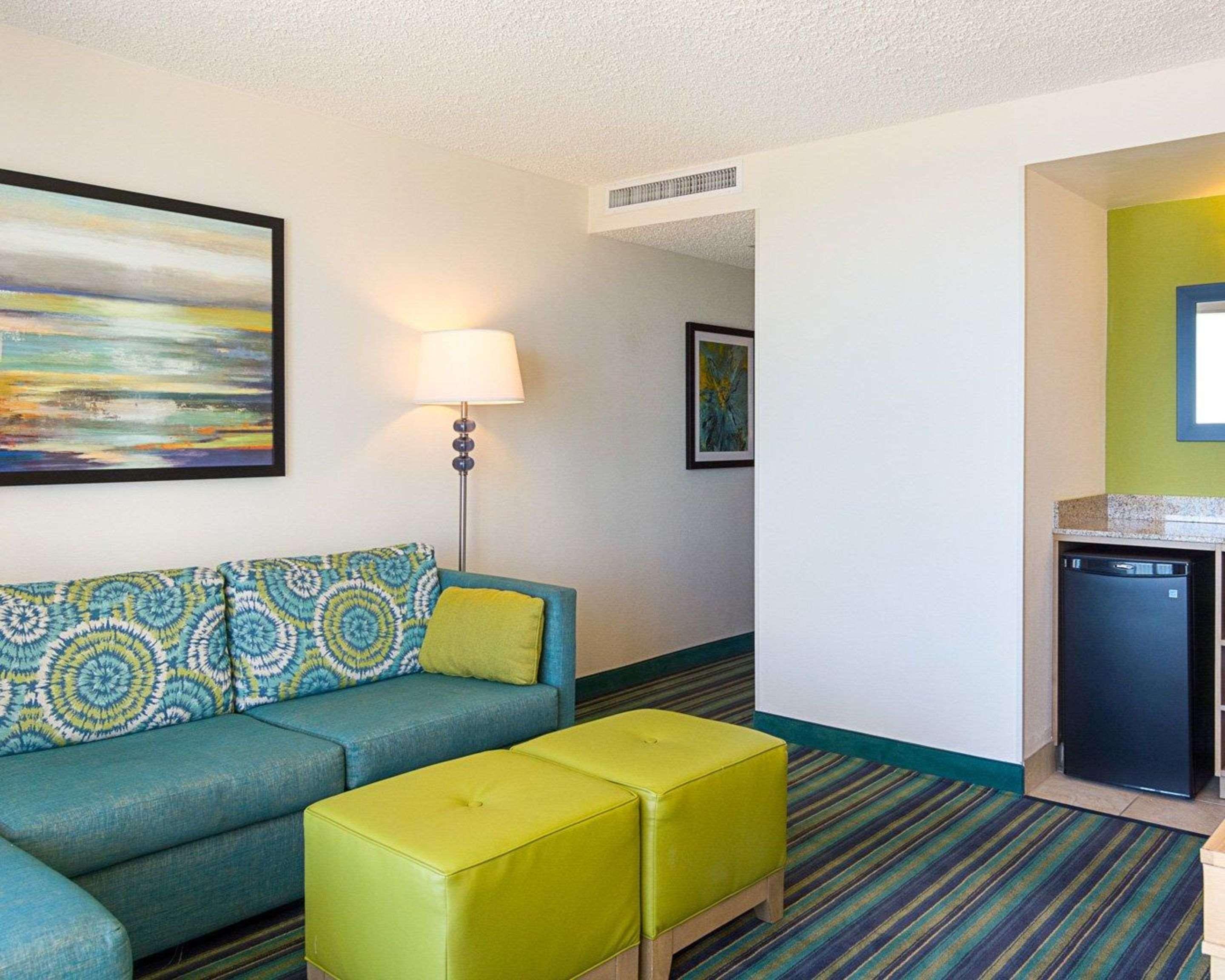 Comfort Suites Beachfront Virginia Beach Exterior foto