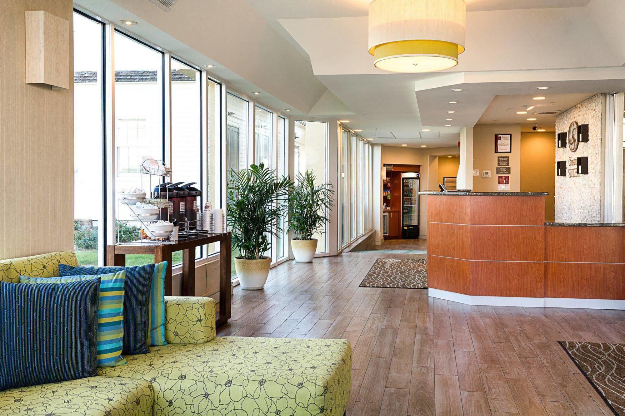 Comfort Suites Beachfront Virginia Beach Exterior foto