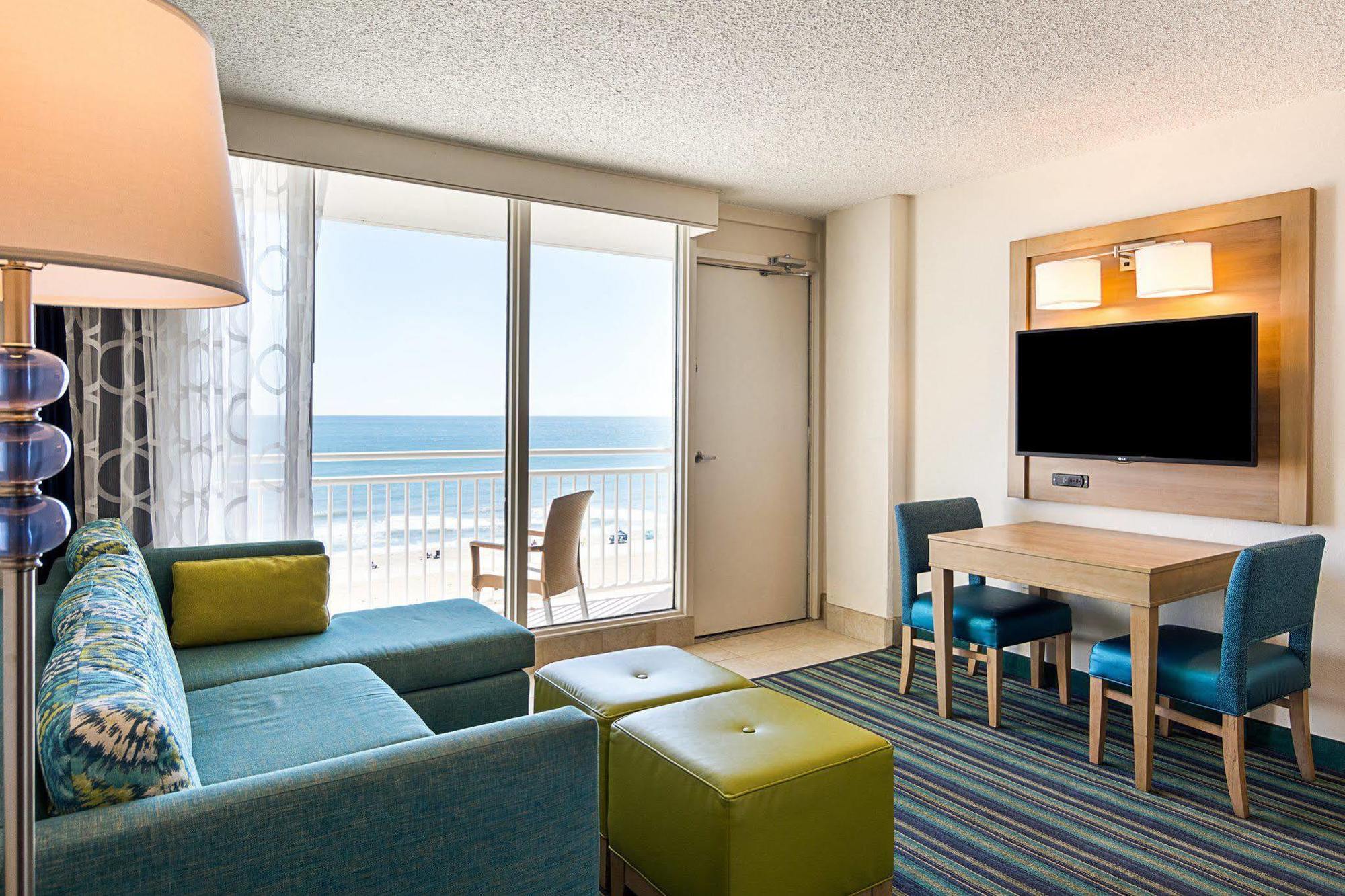 Comfort Suites Beachfront Virginia Beach Exterior foto
